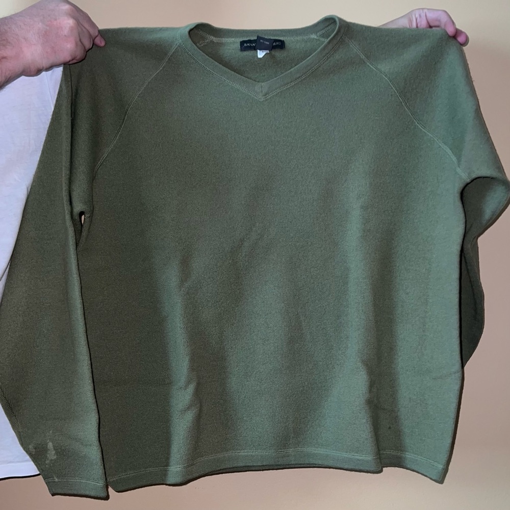 Men’s Banana Republic V-Neck Sweater, Size XXL, Color Olive Green